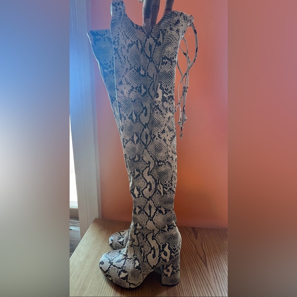 UNISA Tall Snakeskin Boots - Size 10